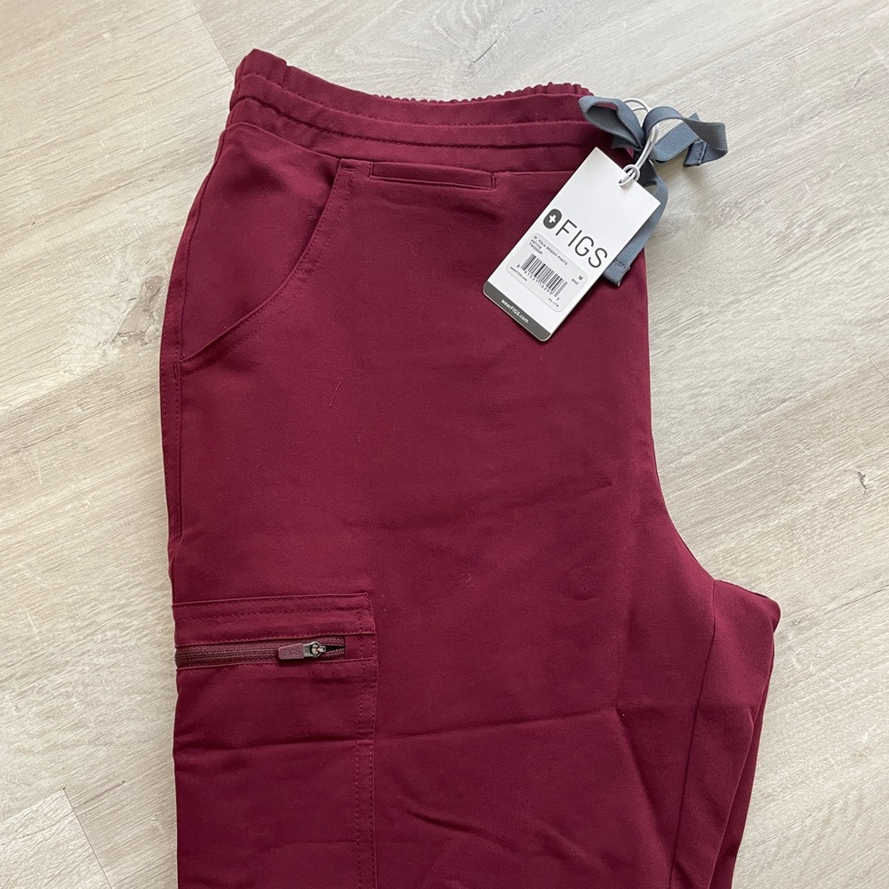 Figs Yola Petite Medium Burgundy Scrub Pants